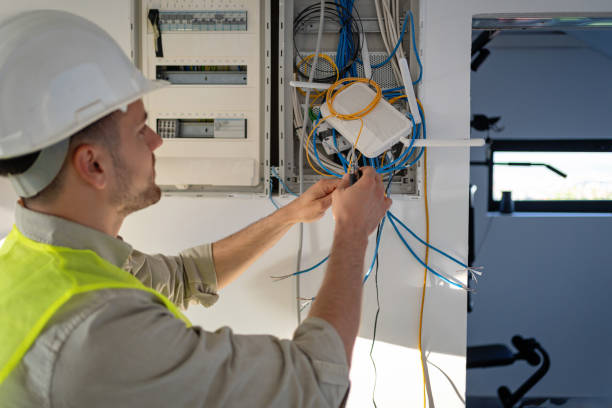 Best Licensed Electrician  in University Place, WA